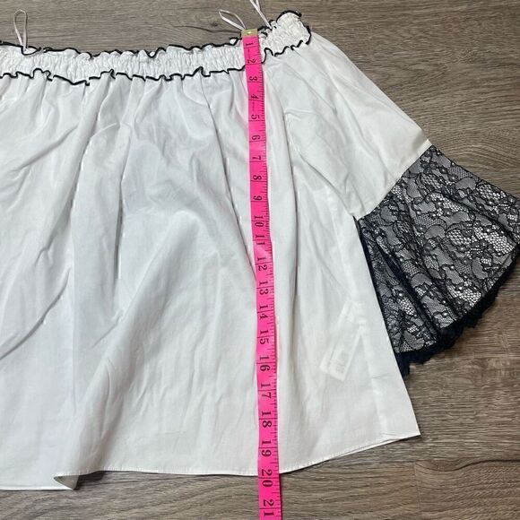 Zara Basic Top White Off Shoulder Bell Sleeve Black Lace Size Small Loose Fit - Picture 7 of 10